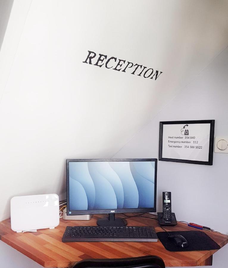 Refurinn Reykjavik Guesthouse Екстер'єр фото