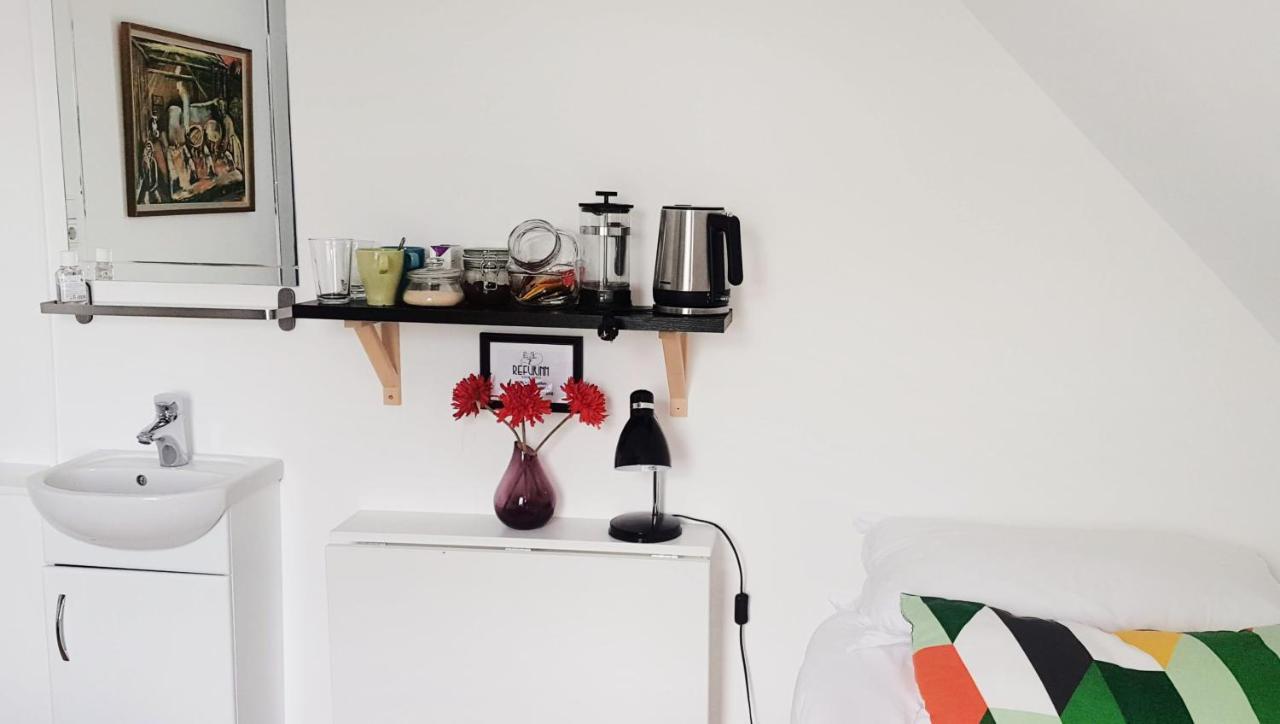 Refurinn Reykjavik Guesthouse Екстер'єр фото