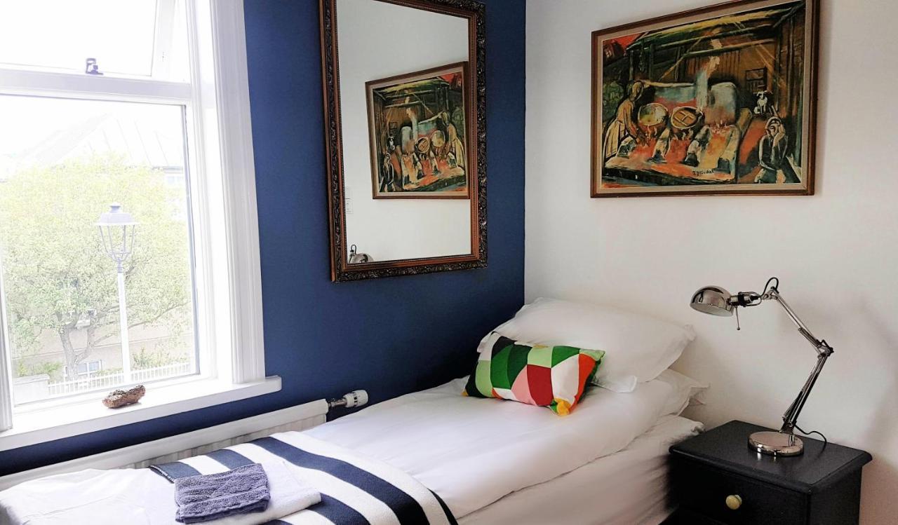 Refurinn Reykjavik Guesthouse Екстер'єр фото